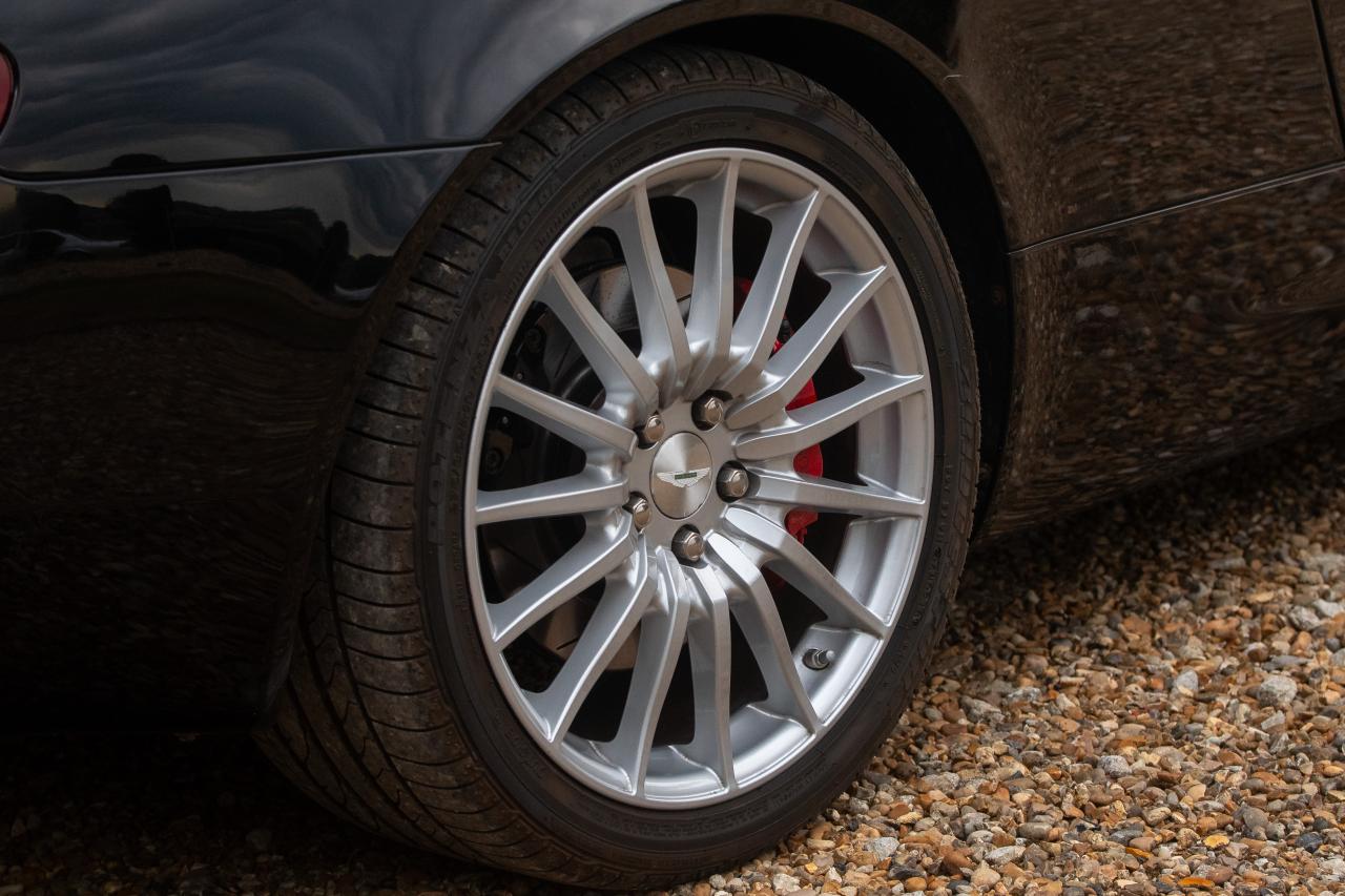 2006 Aston Martin DB9 Volante