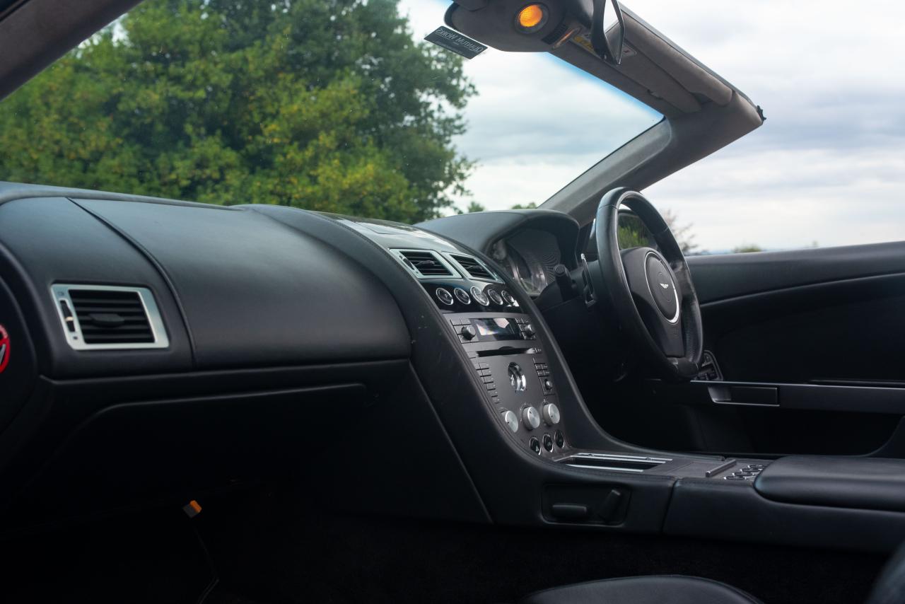 2006 Aston Martin DB9 Volante