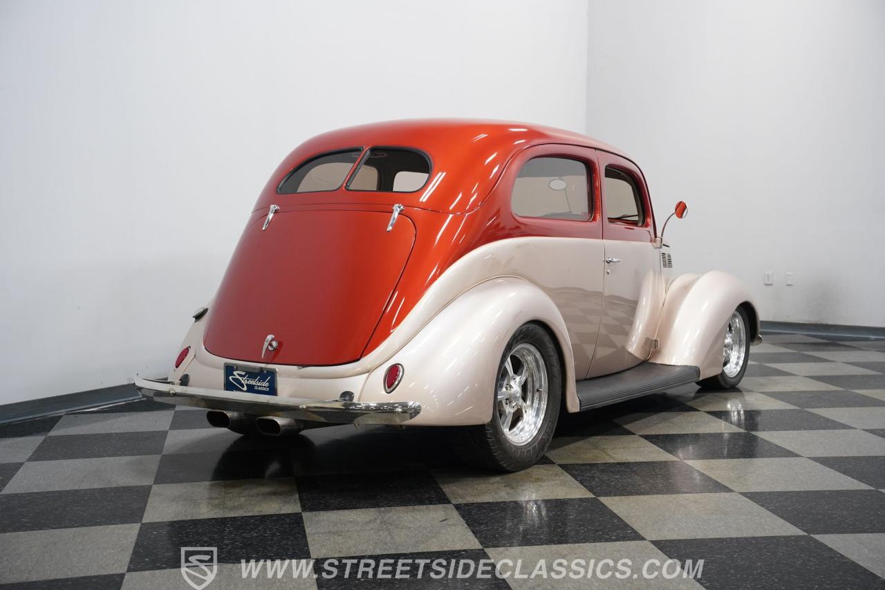 1937 Ford Tudor Slantback