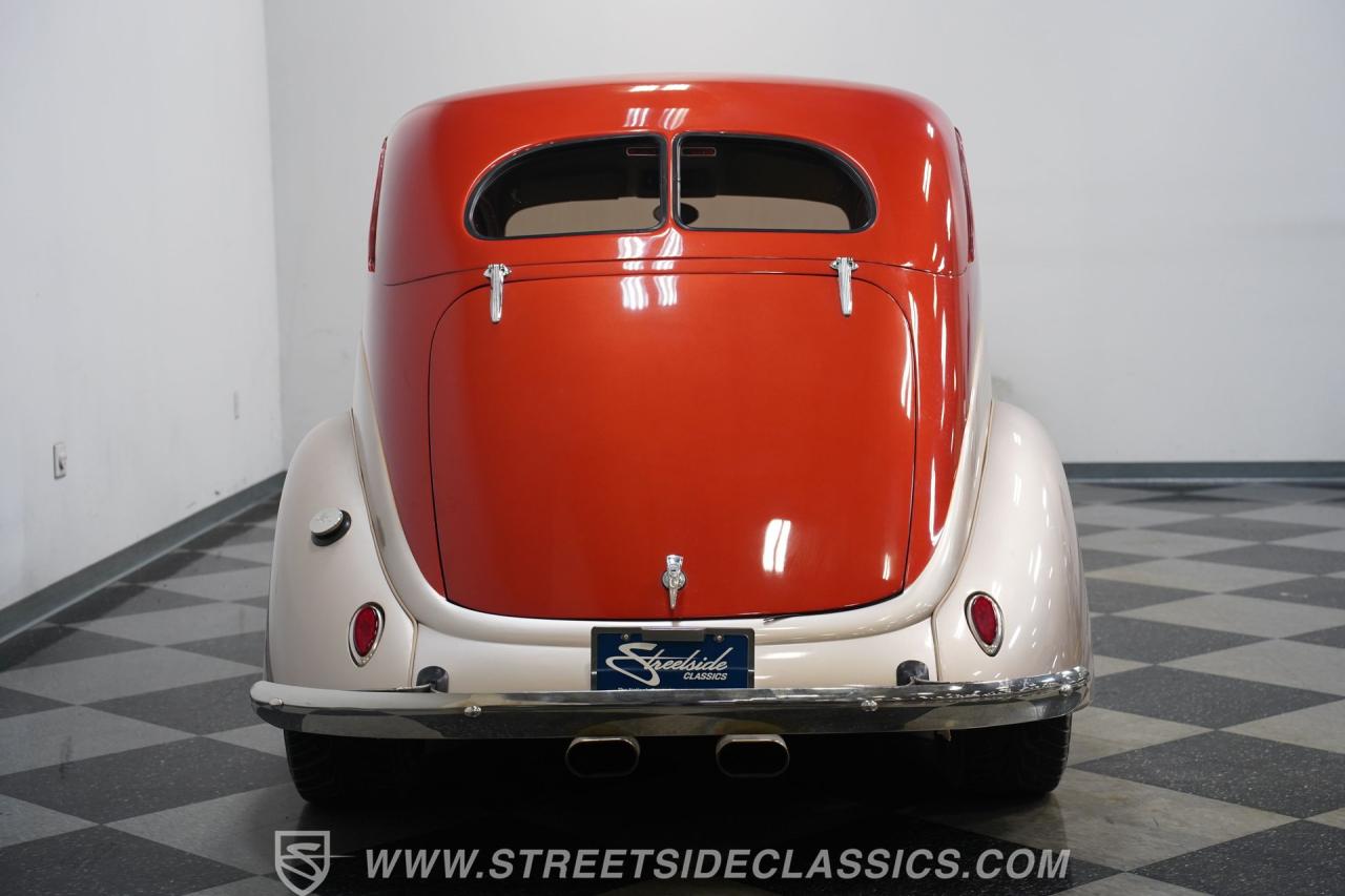 1937 Ford Tudor Slantback