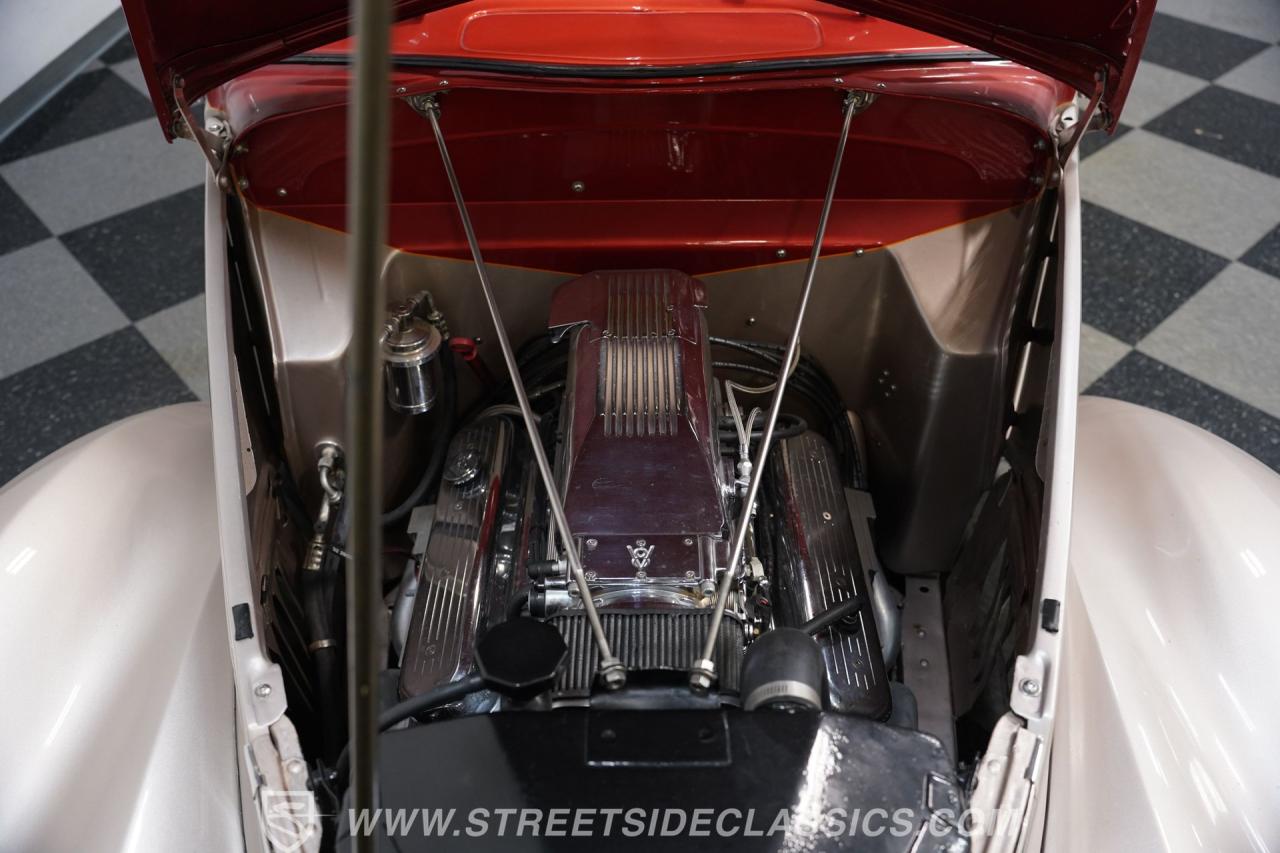 1937 Ford Tudor Slantback