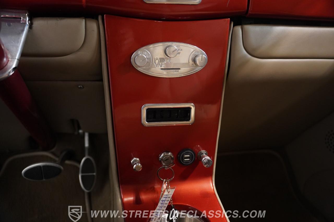 1937 Ford Tudor Slantback