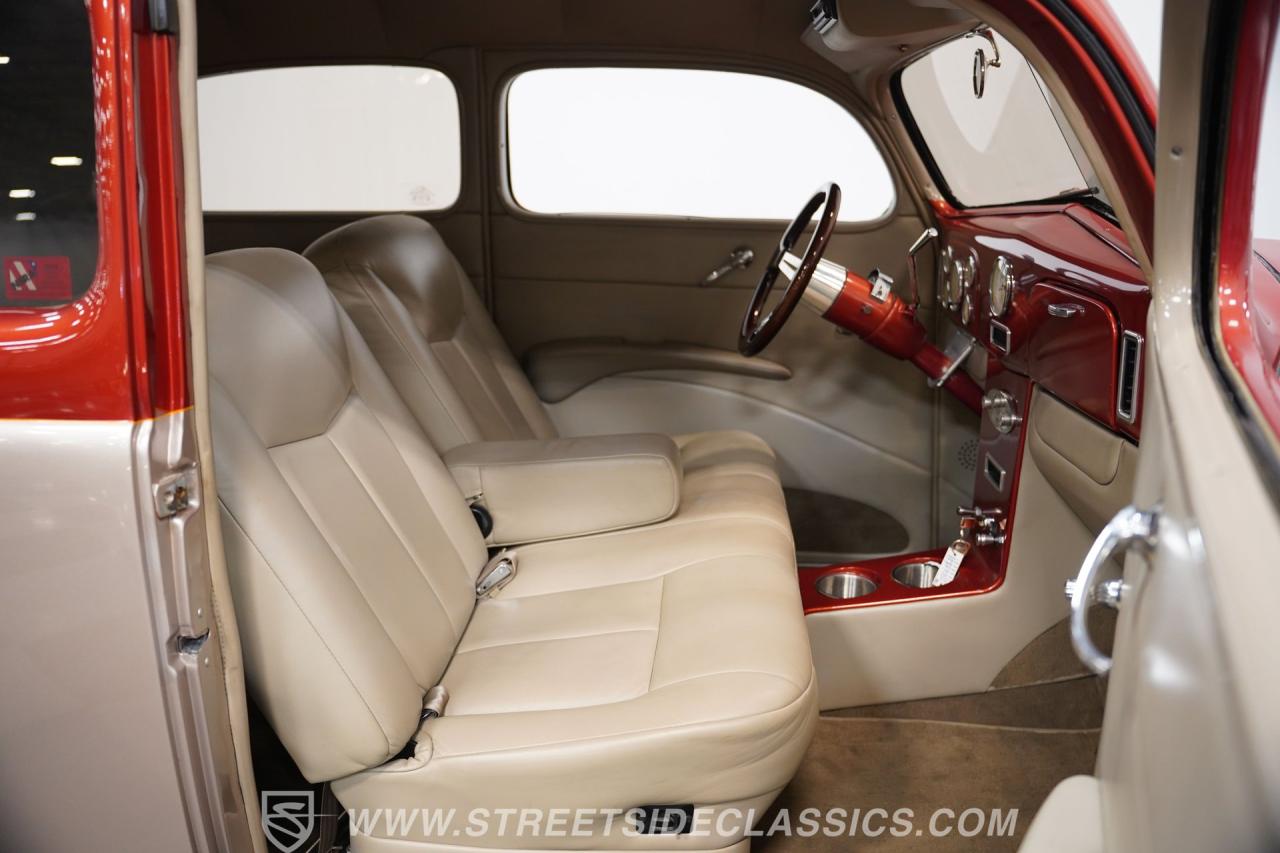 1937 Ford Tudor Slantback