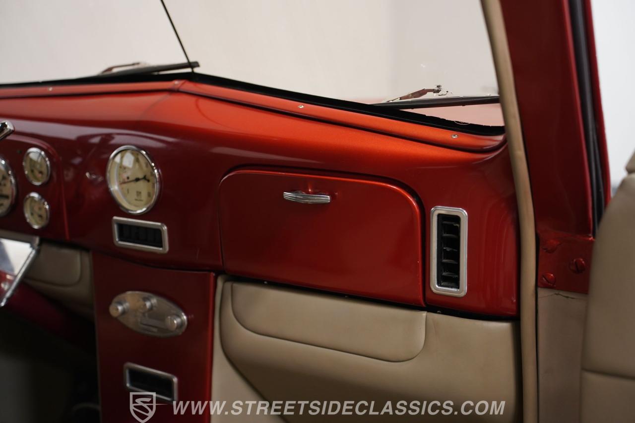 1937 Ford Tudor Slantback