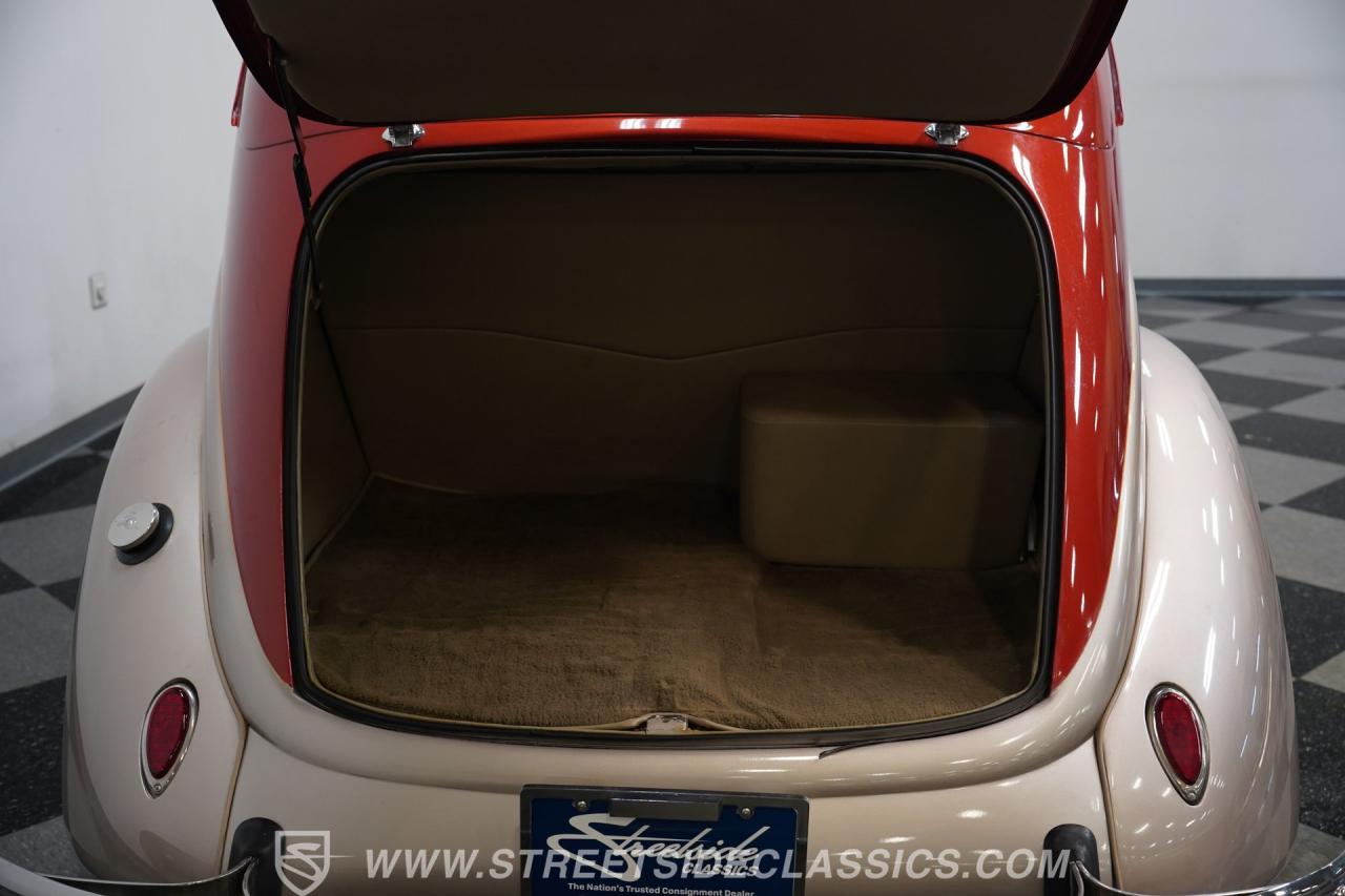 1937 Ford Tudor Slantback