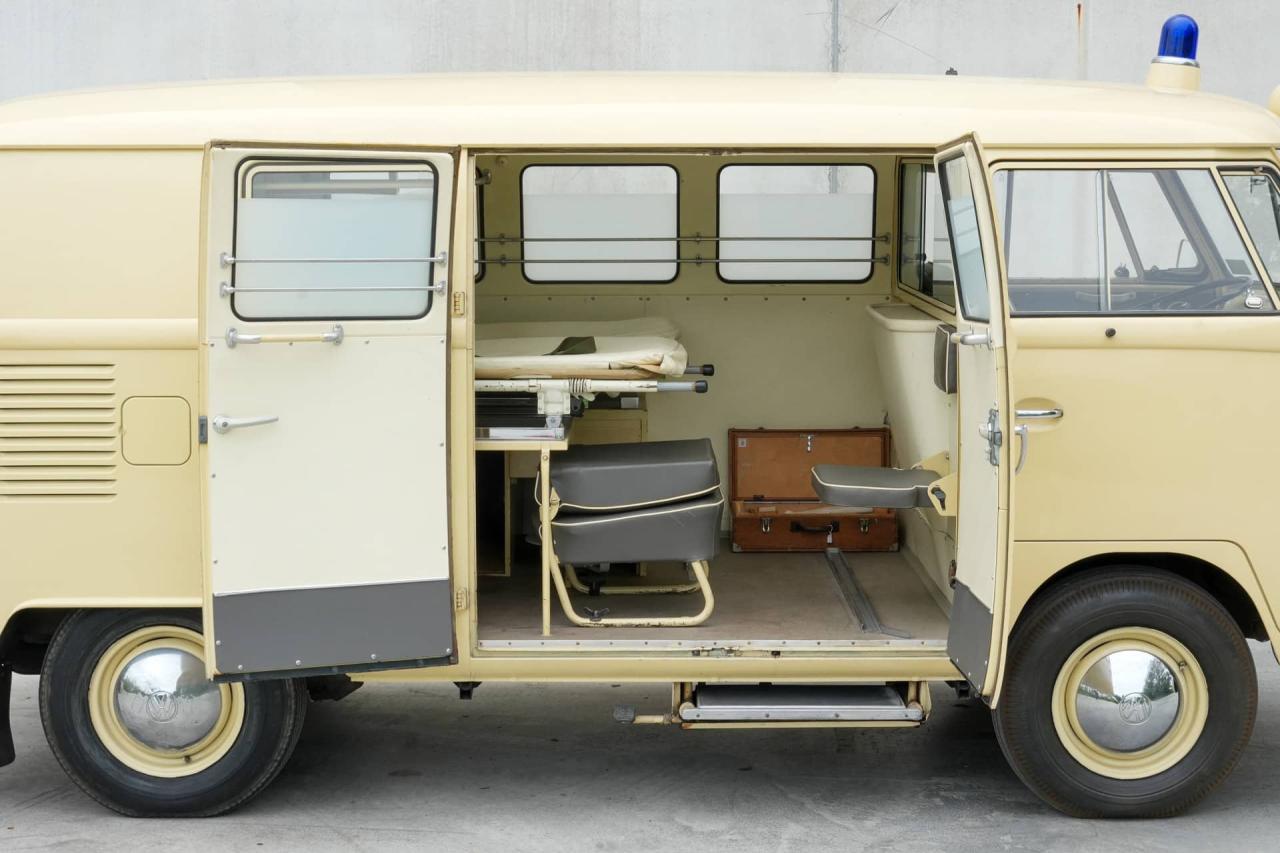 1966 Volkswagen Ambulance transporter
