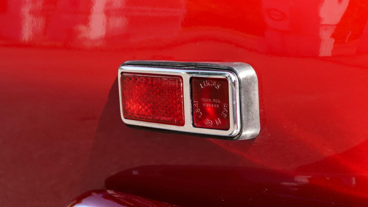 1986 Aston Martin V8 Volante