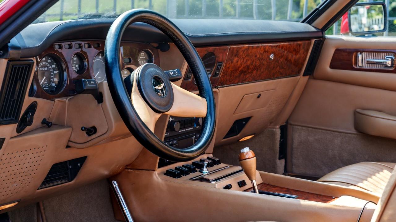 1986 Aston Martin V8 Volante