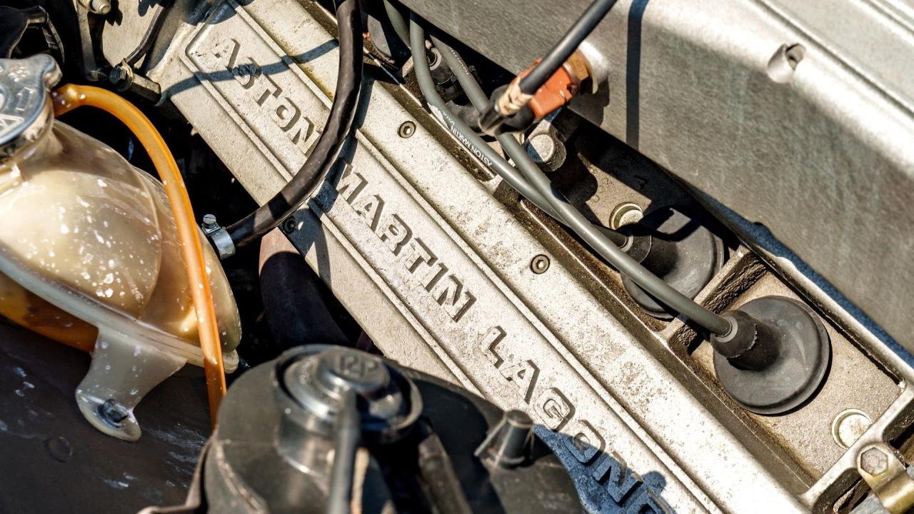 1986 Aston Martin V8 Volante