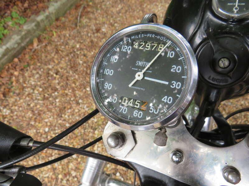 1958 BSA DBD34 GOLD STAR