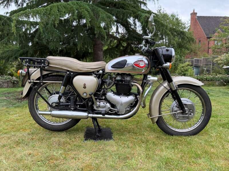 1960 BSA A10 GOLDEN FLASH