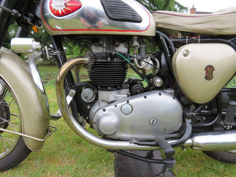 1960 BSA A10 GOLDEN FLASH