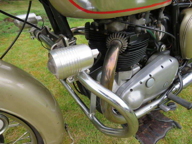 1960 BSA A10 GOLDEN FLASH
