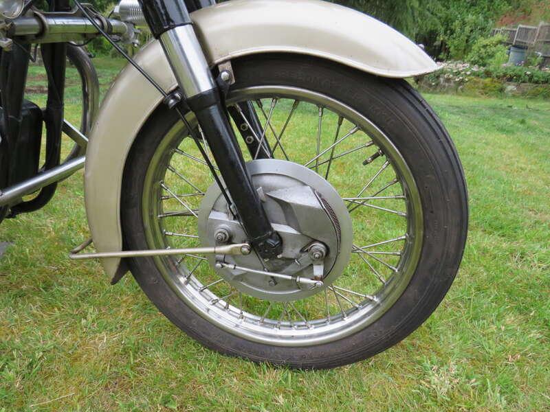 1960 BSA A10 GOLDEN FLASH