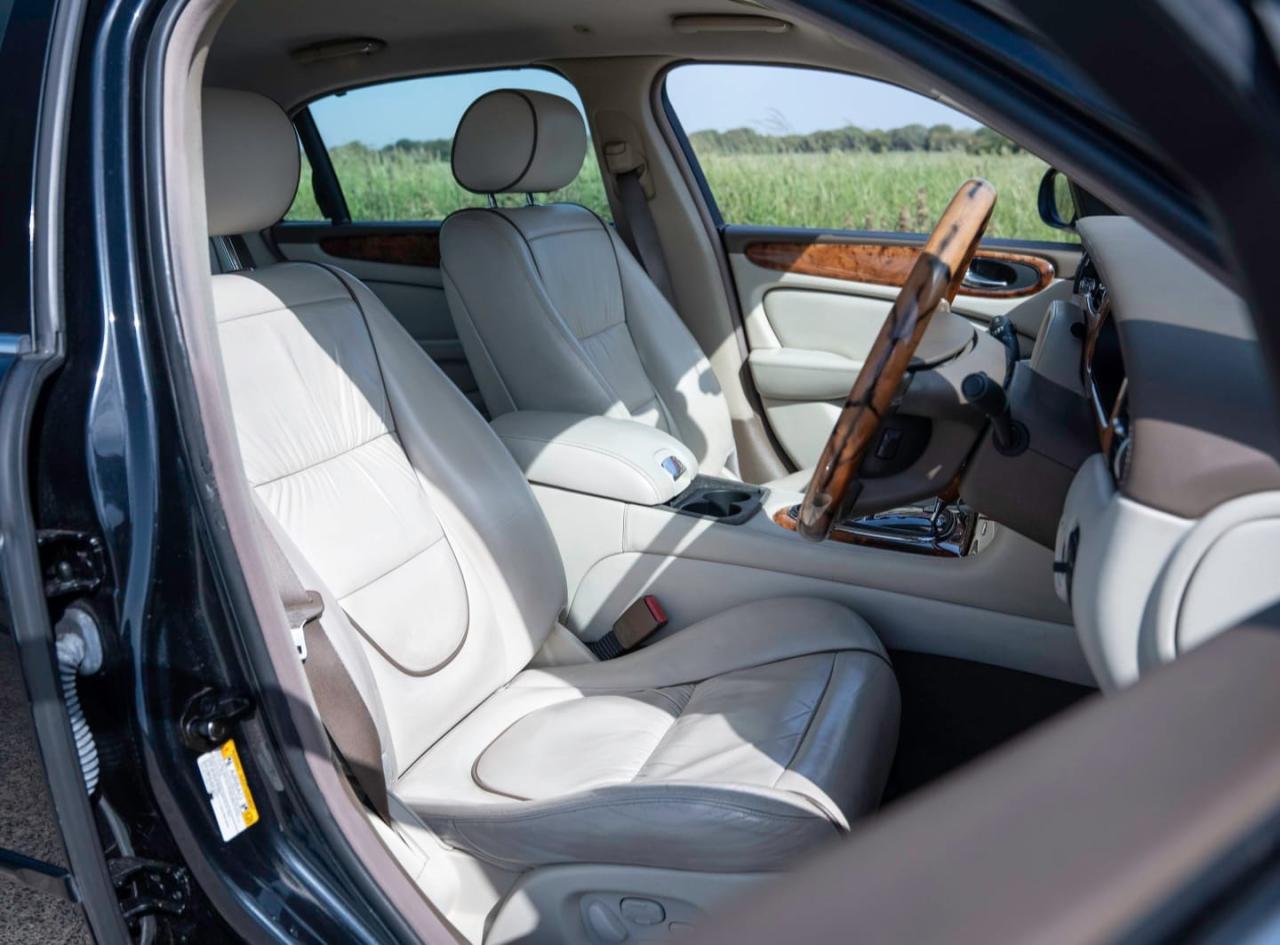 2004 Jaguar XJ SUPER V8