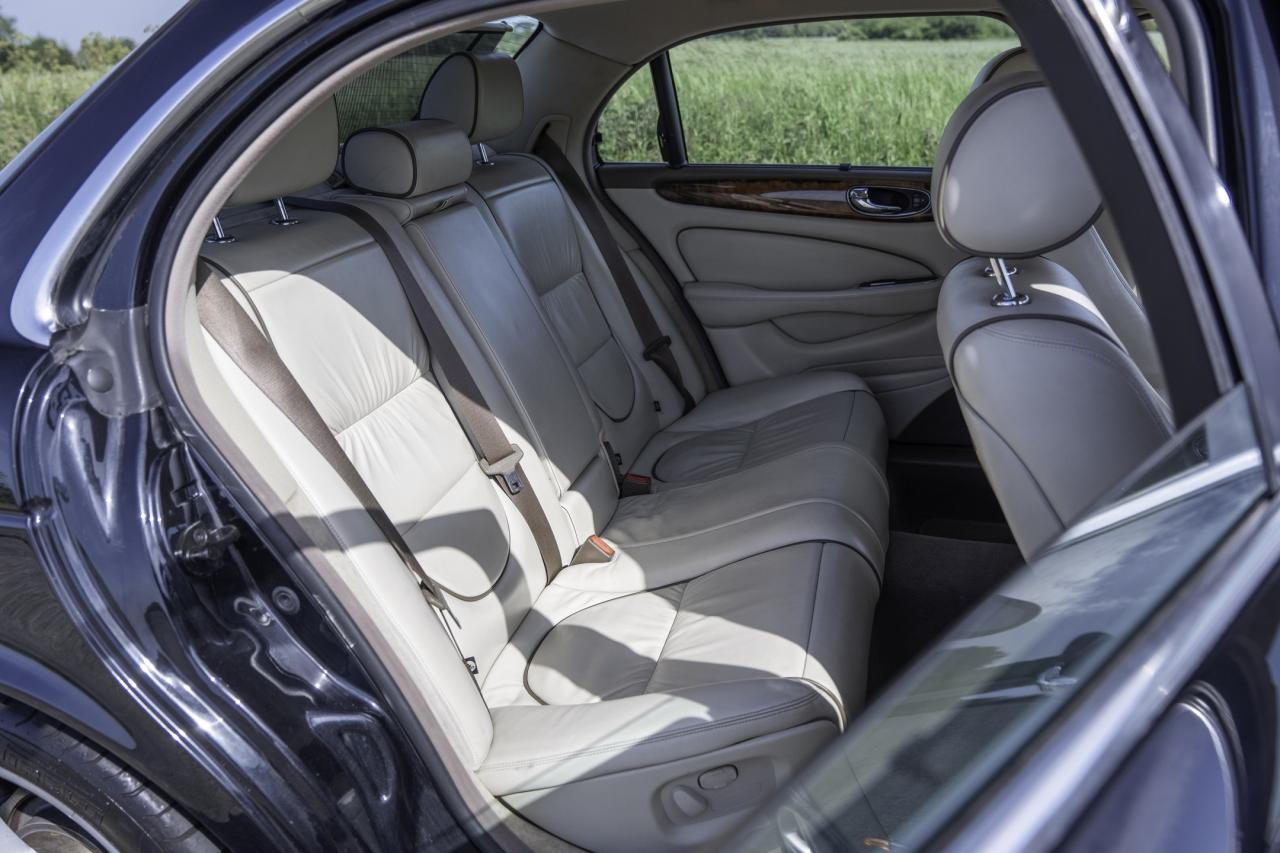 2004 Jaguar XJ SUPER V8