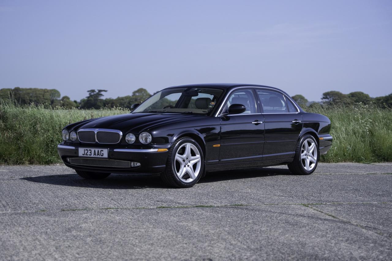 2004 Jaguar XJ SUPER V8