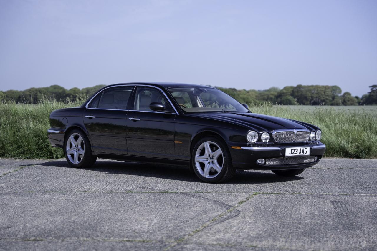 2004 Jaguar XJ SUPER V8