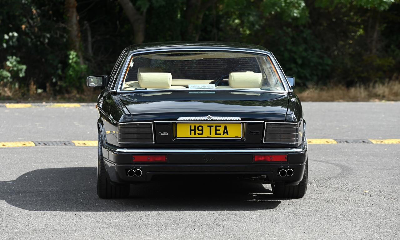 1990 Daimler XJ40 by Lynx (4 litre)