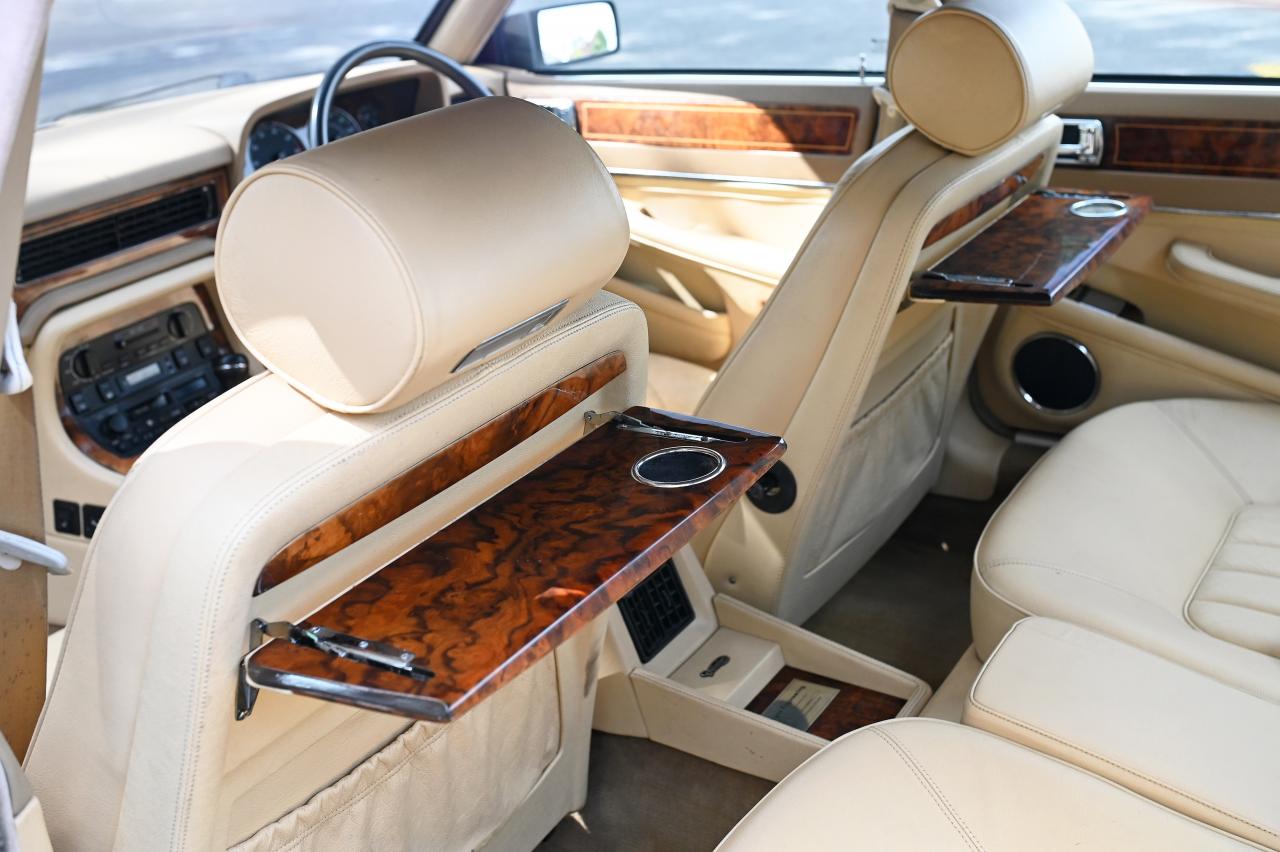 1990 Daimler XJ40 by Lynx (4 litre)