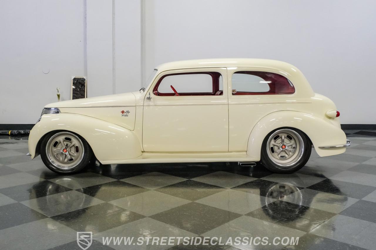 1939 Chevrolet Master Deluxe Restomod