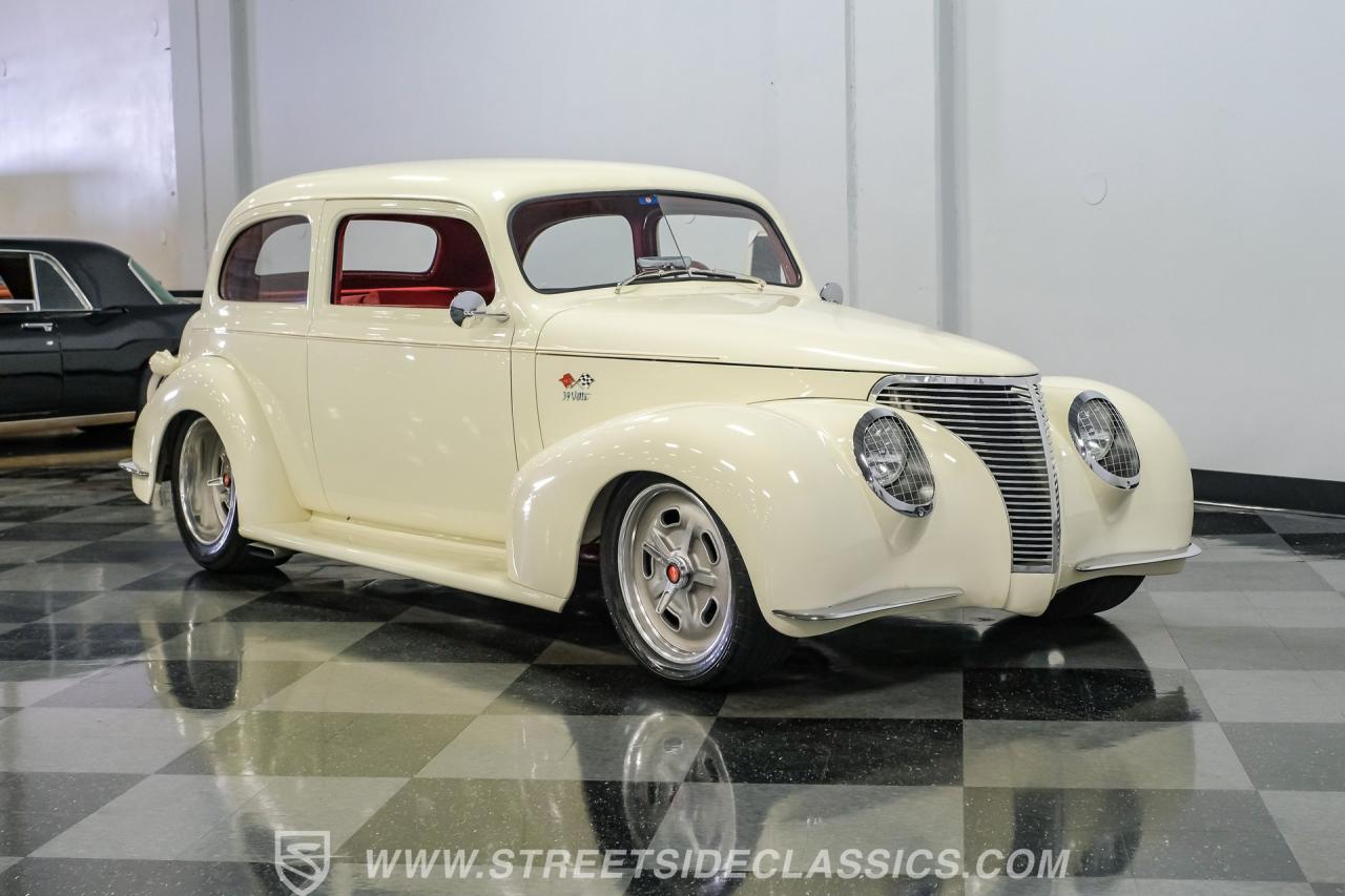 1939 Chevrolet Master Deluxe Restomod