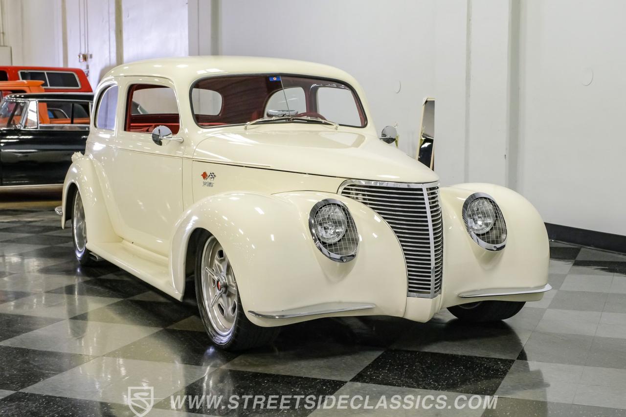 1939 Chevrolet Master Deluxe Restomod