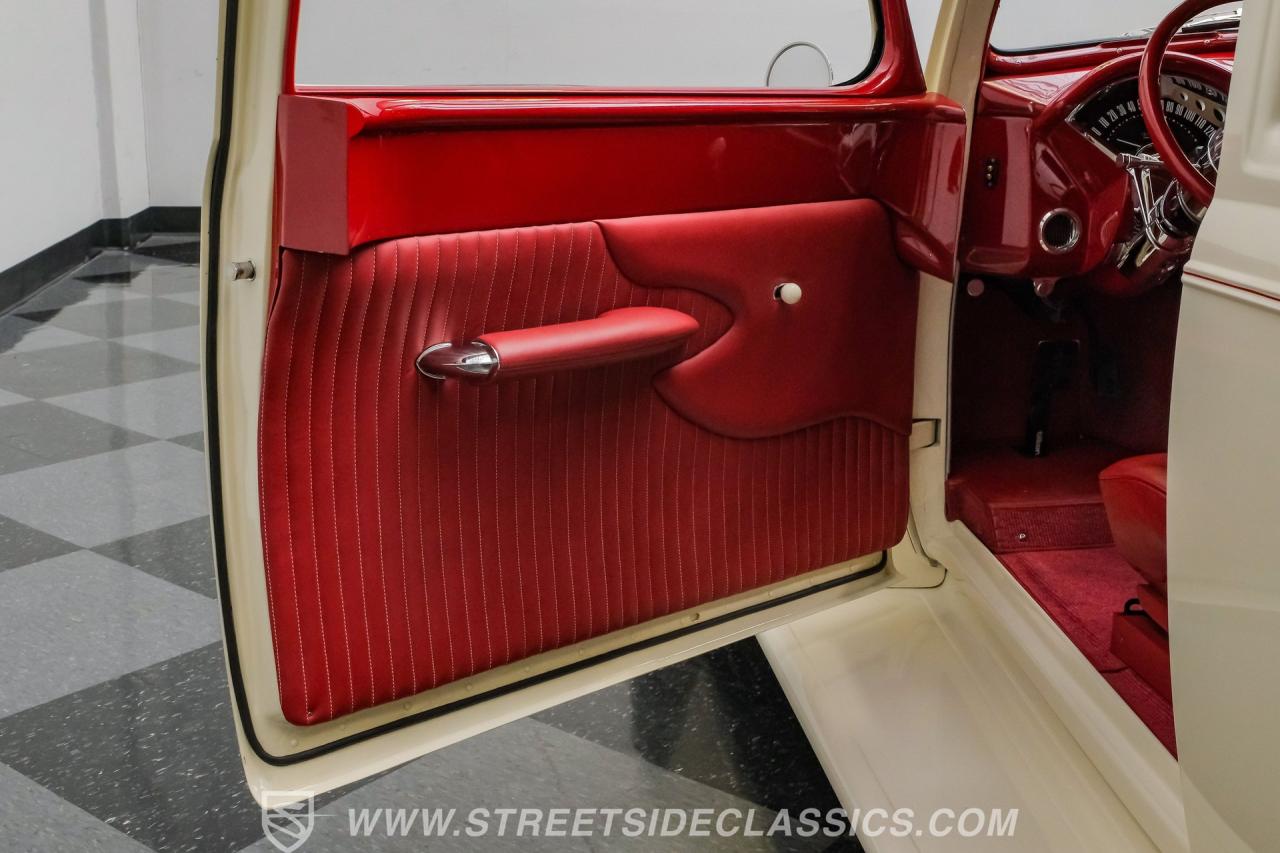 1939 Chevrolet Master Deluxe Restomod
