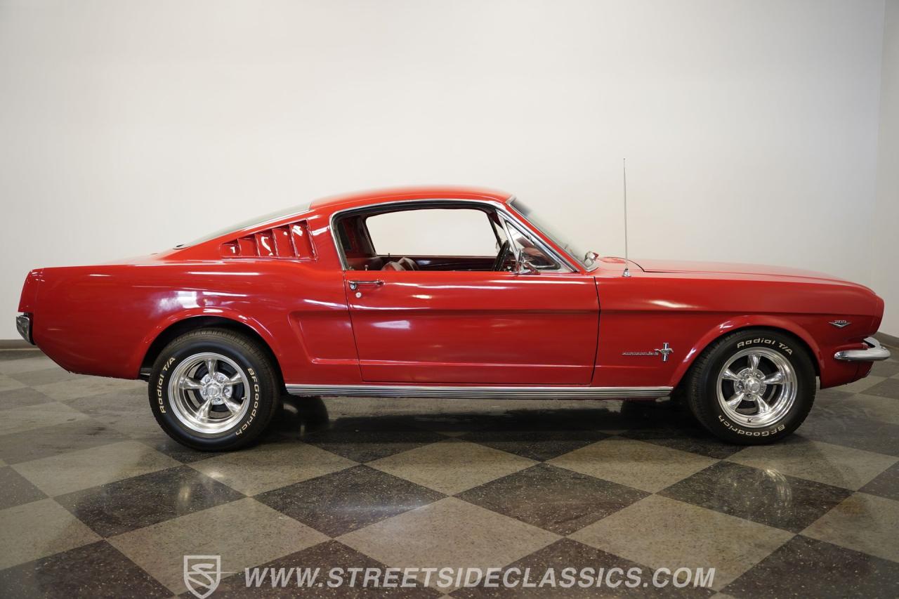 1965 Ford Mustang Fastback