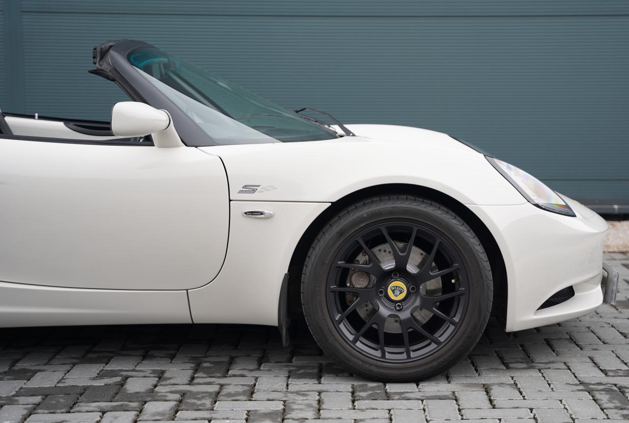 2016 Lotus Elise