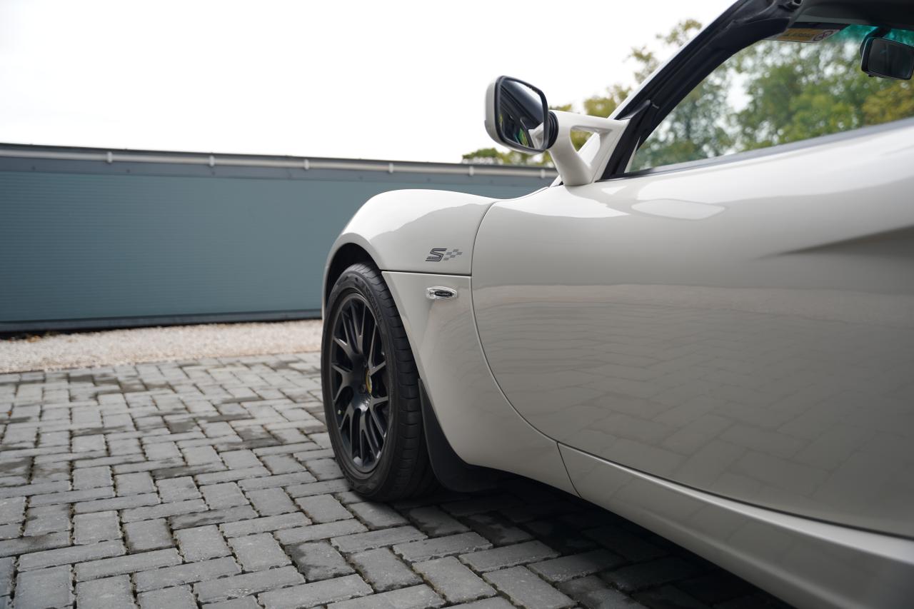 2016 Lotus Elise