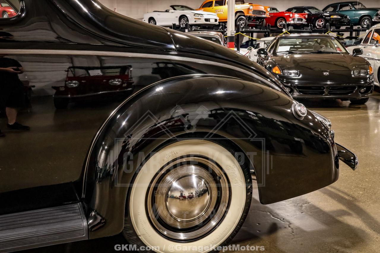 1940 Ford Deluxe