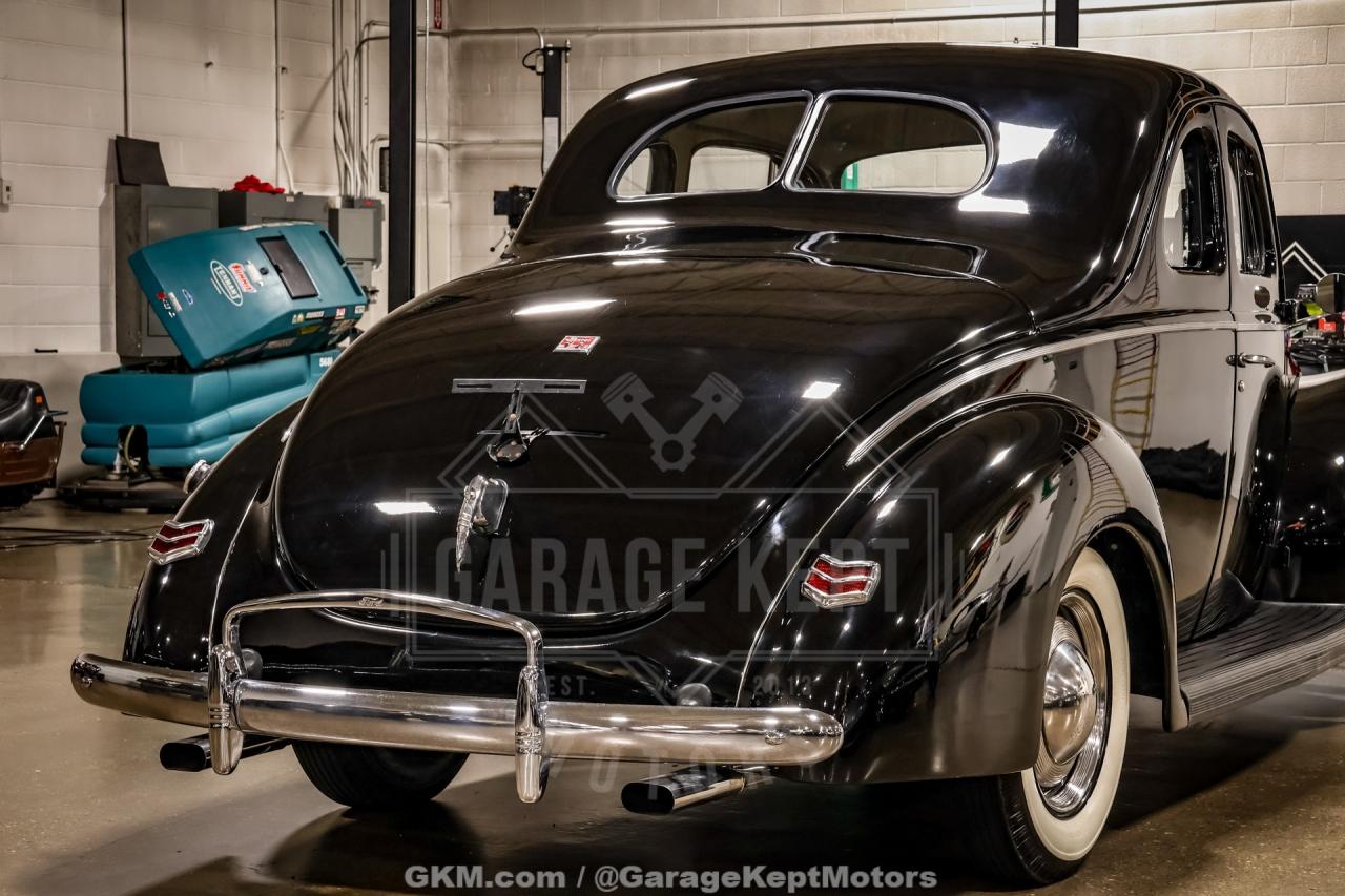 1940 Ford Deluxe