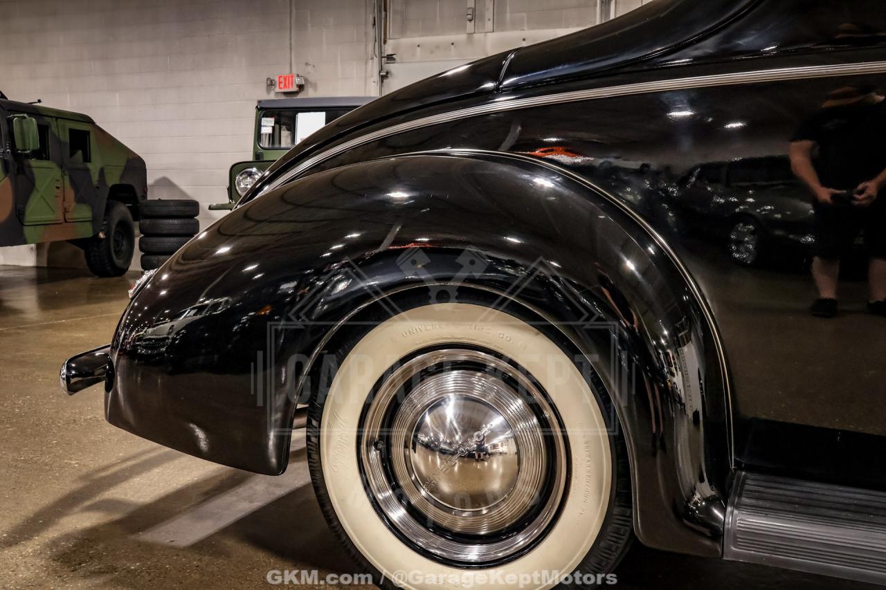 1940 Ford Deluxe