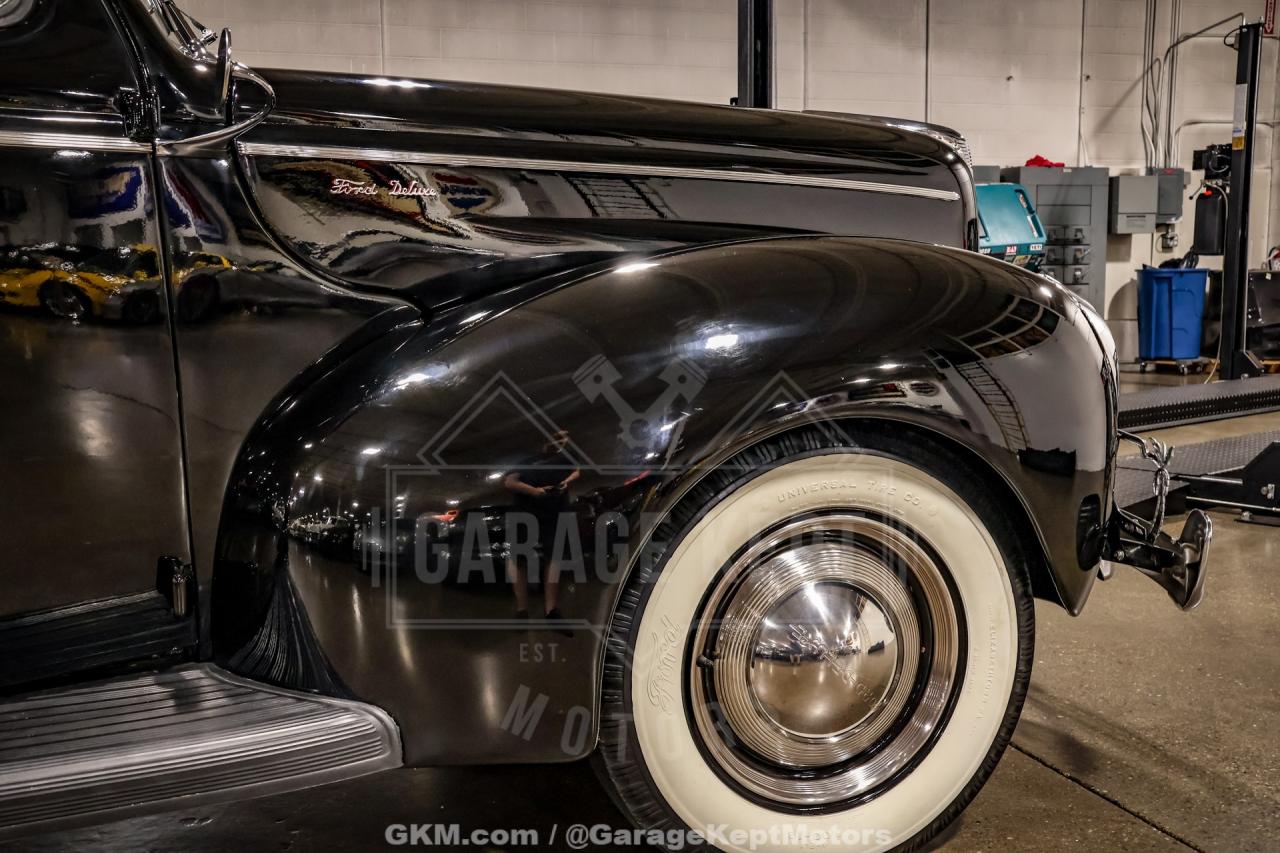 1940 Ford Deluxe