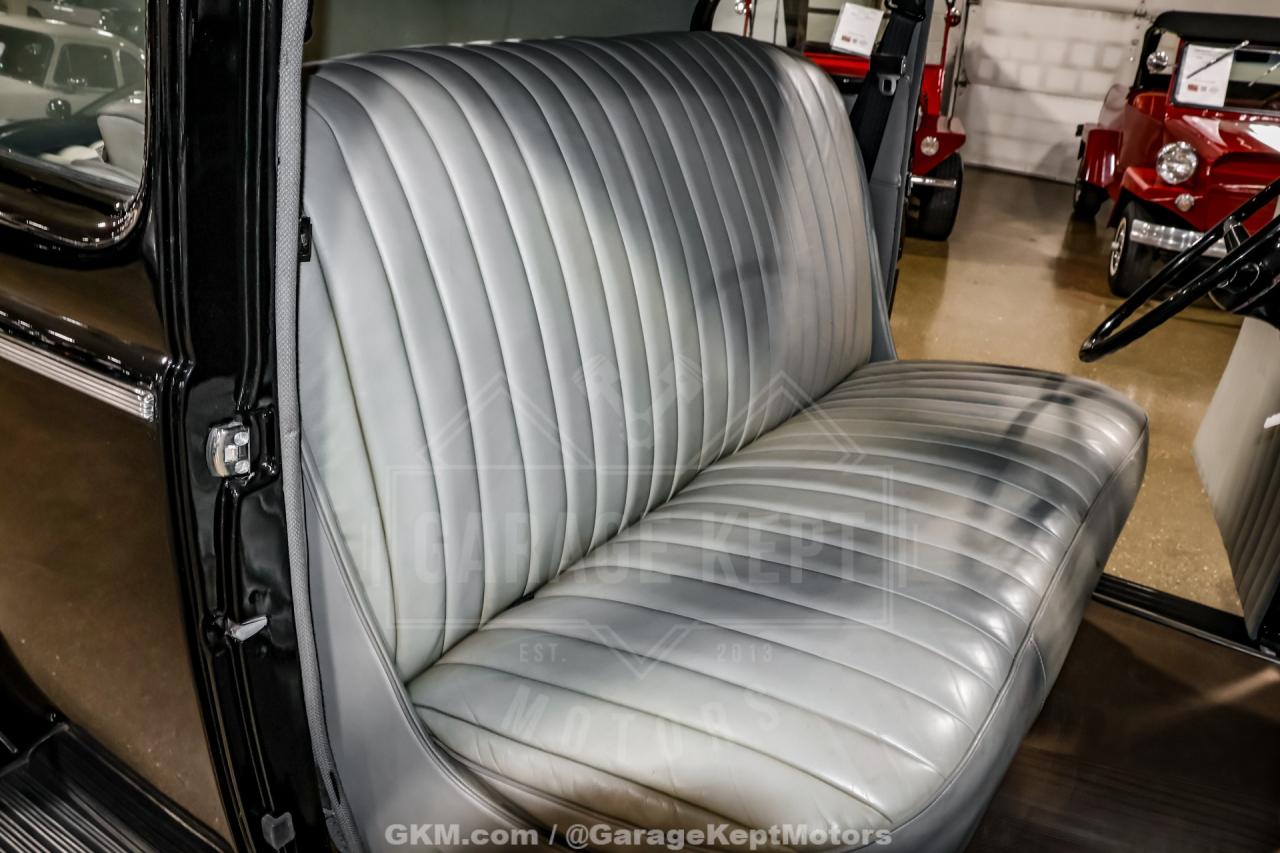 1940 Ford Deluxe