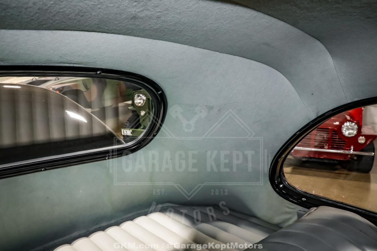 1940 Ford Deluxe
