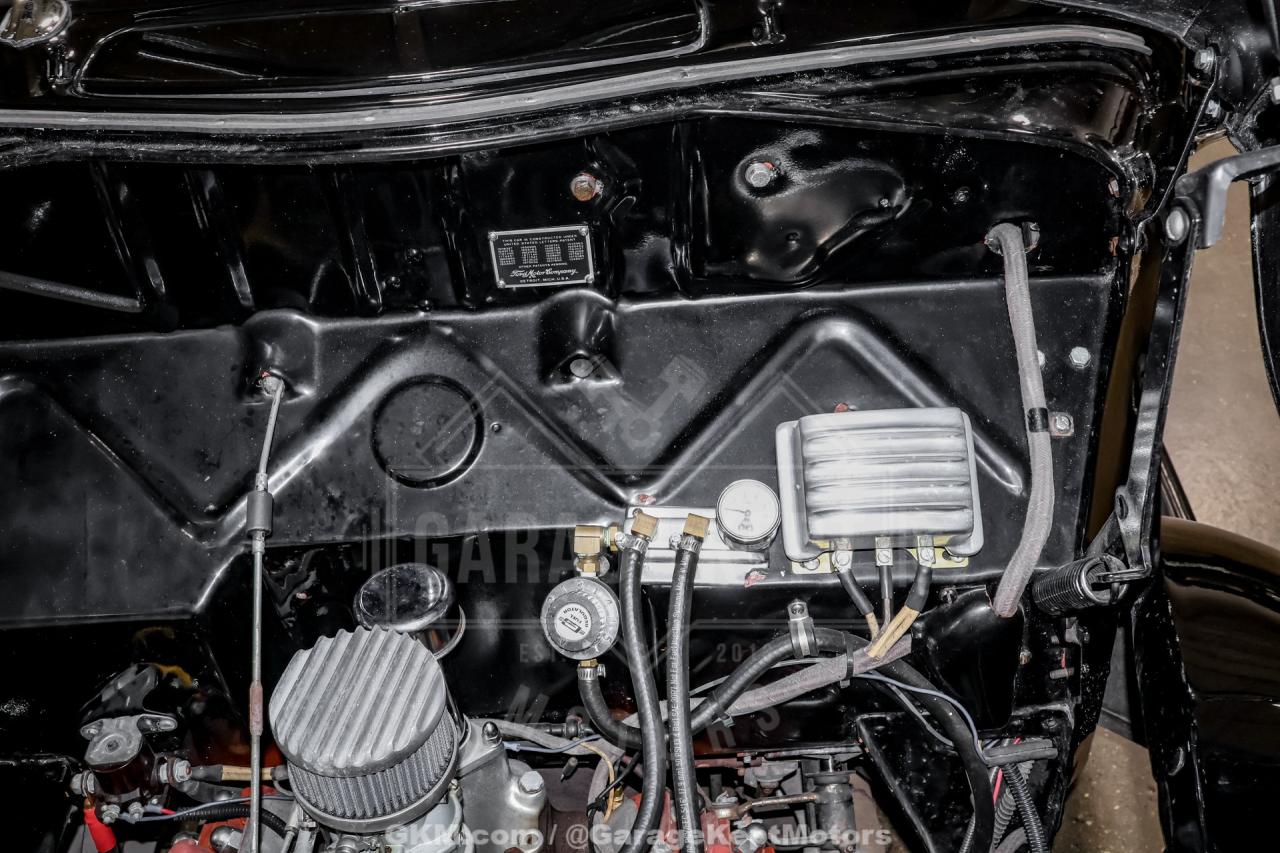1940 Ford Deluxe