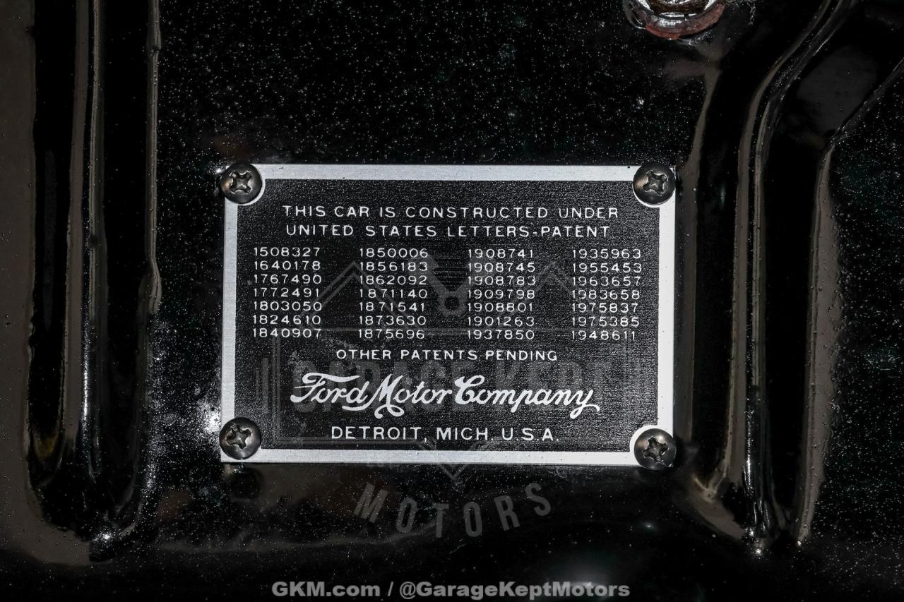 1940 Ford Deluxe