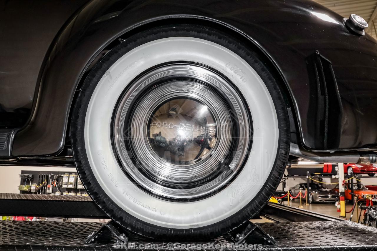 1940 Ford Deluxe