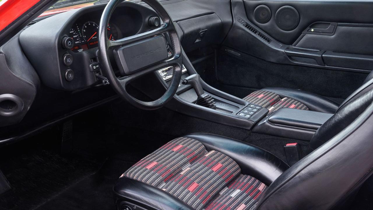 1989 Porsche 928 S4