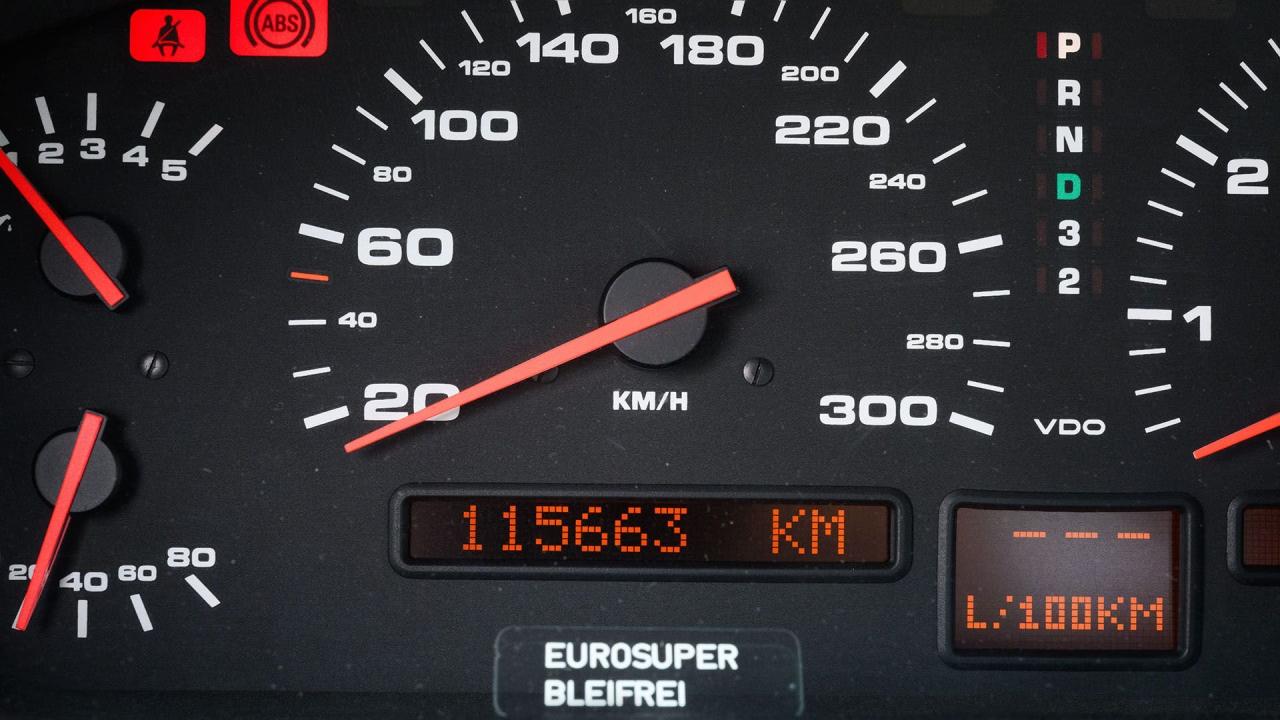 1989 Porsche 928 S4
