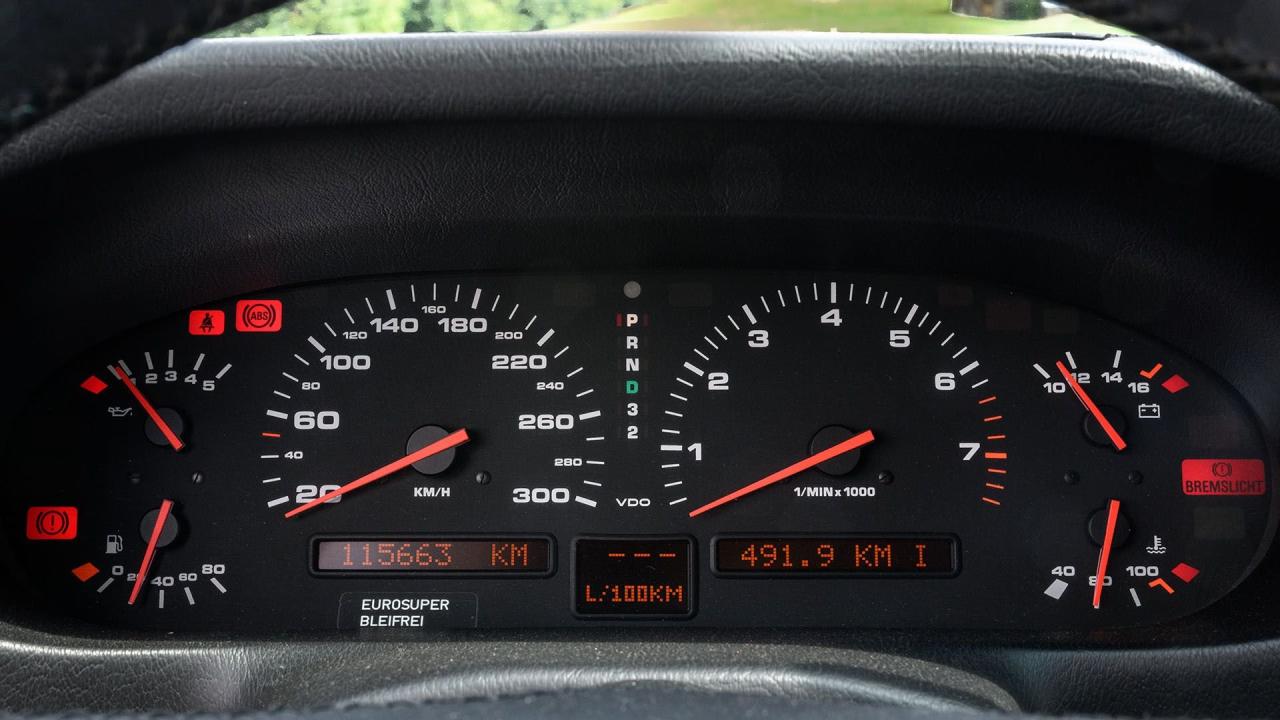 1989 Porsche 928 S4