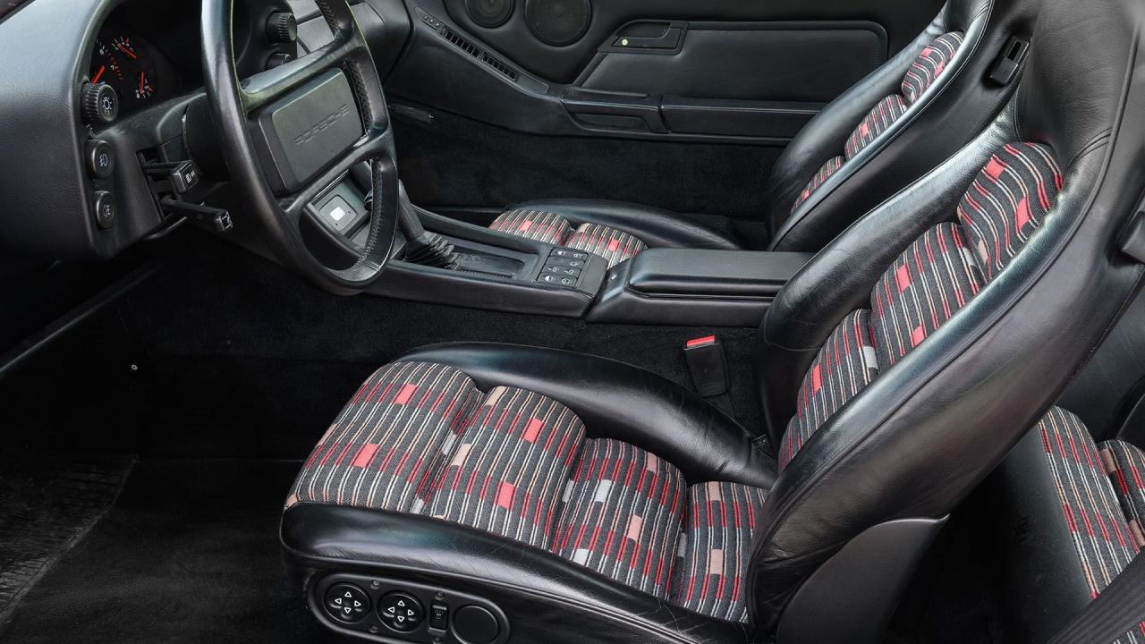 1989 Porsche 928 S4