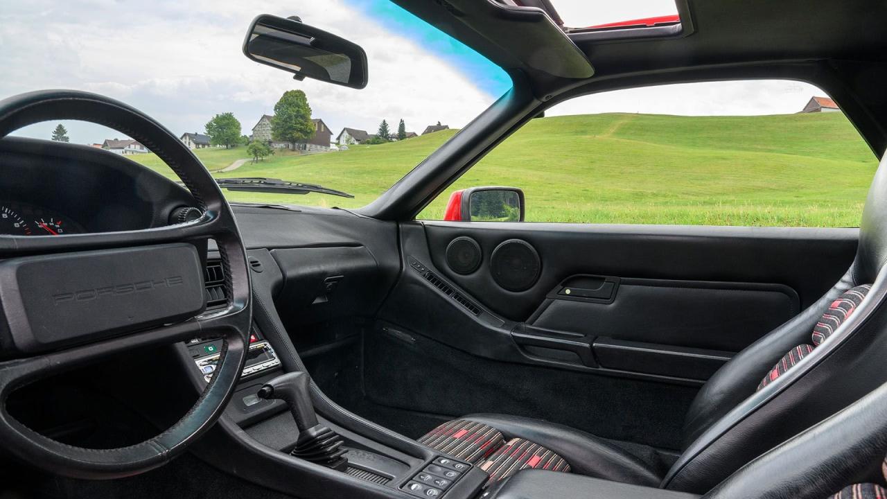 1989 Porsche 928 S4