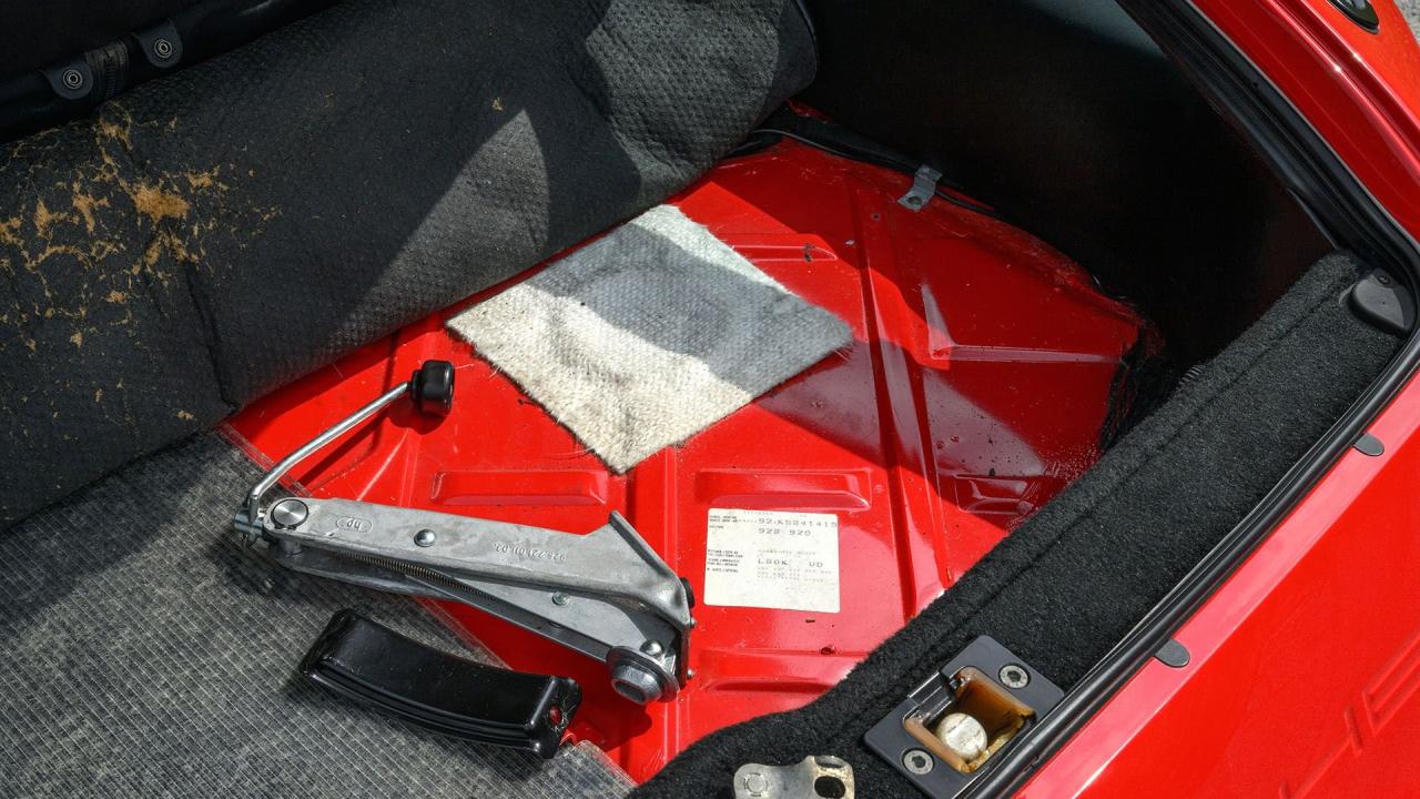 1989 Porsche 928 S4