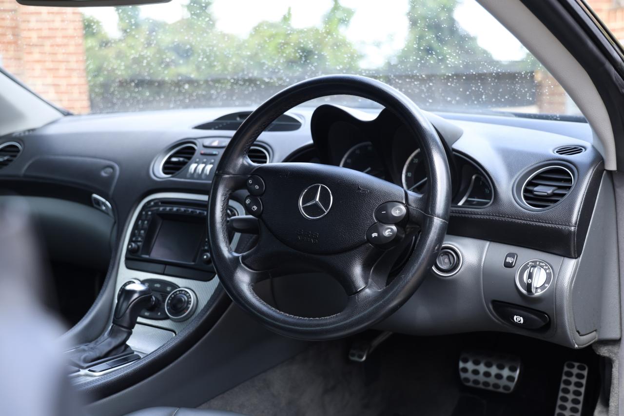 2004 Mercedes - Benz SL350 Convertible