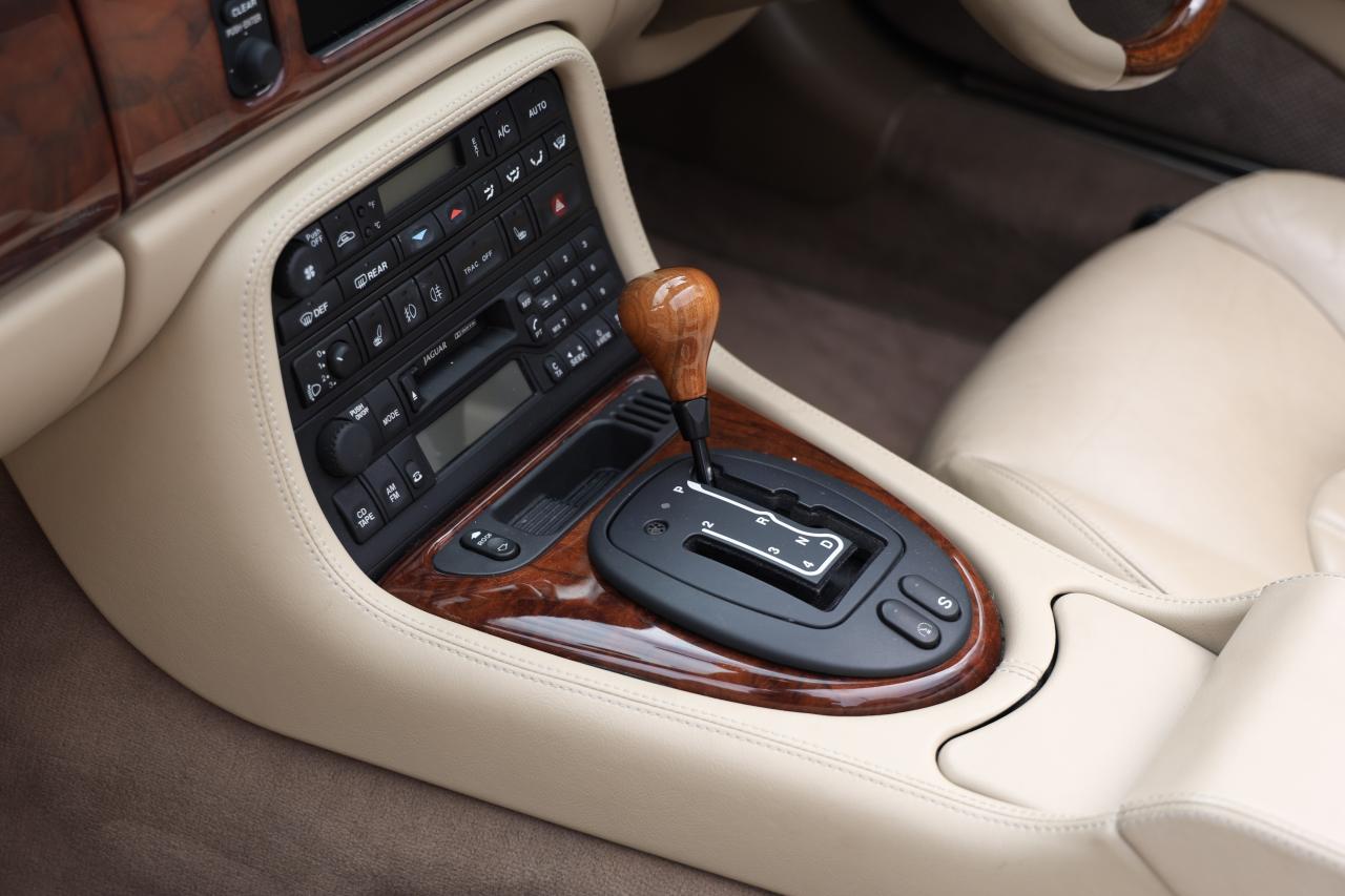 2000 Jaguar XKR Convertible