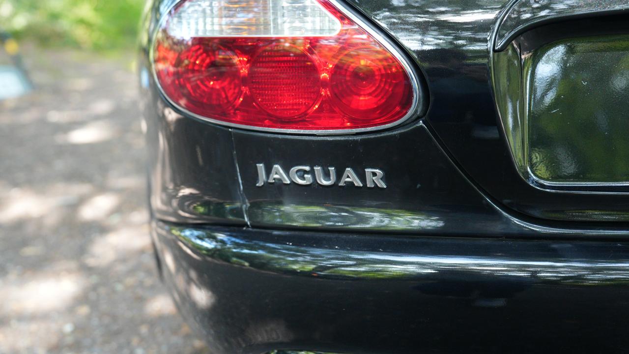 1998 Jaguar XKR Paramount Performance Donington