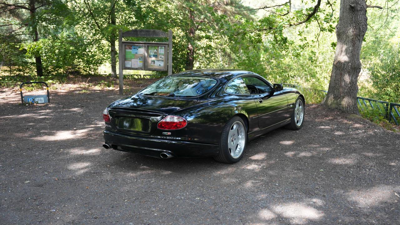 1998 Jaguar XKR Paramount Performance Donington